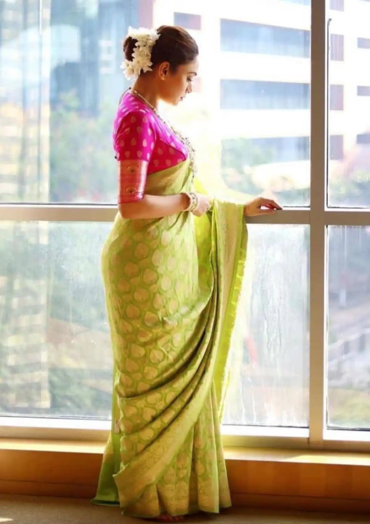 Banarasi Silk Saree With Gold Zari Floral Brocade