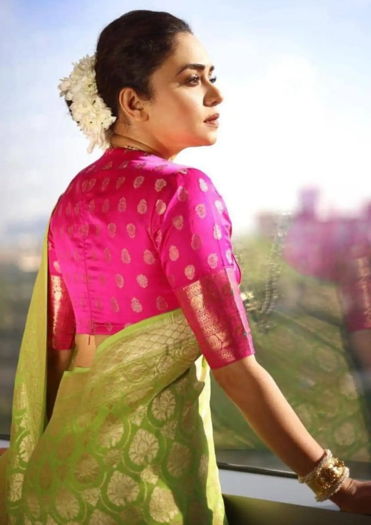 Banarasi Silk Saree With Gold Zari Floral Brocade