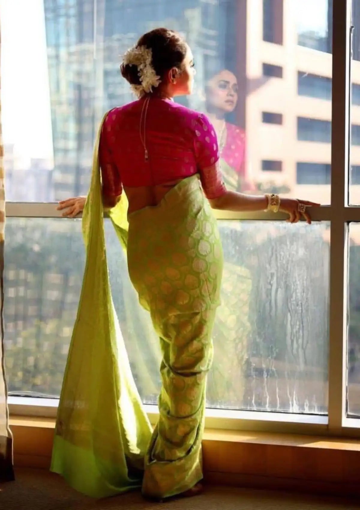 Banarasi Silk Saree With Gold Zari Floral Brocade