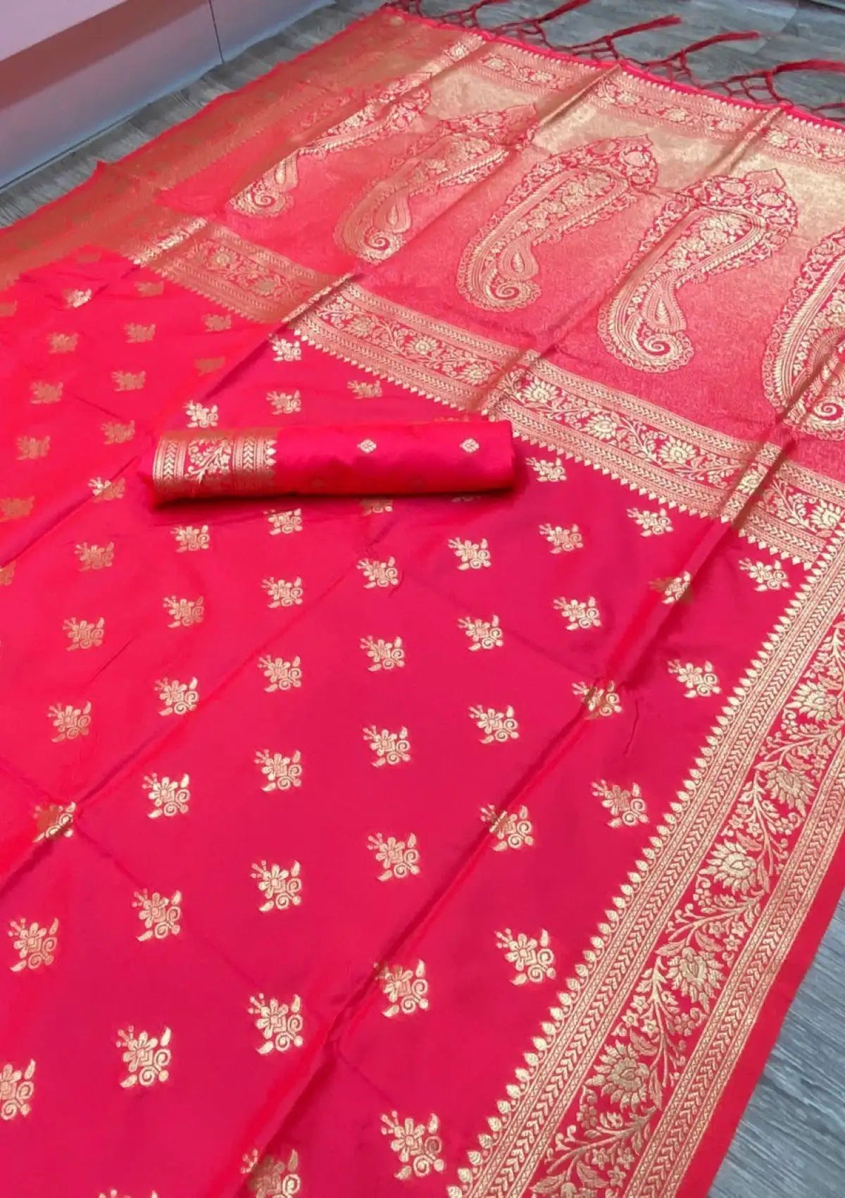 Gajri Silk Pure Zari Paithani Saree