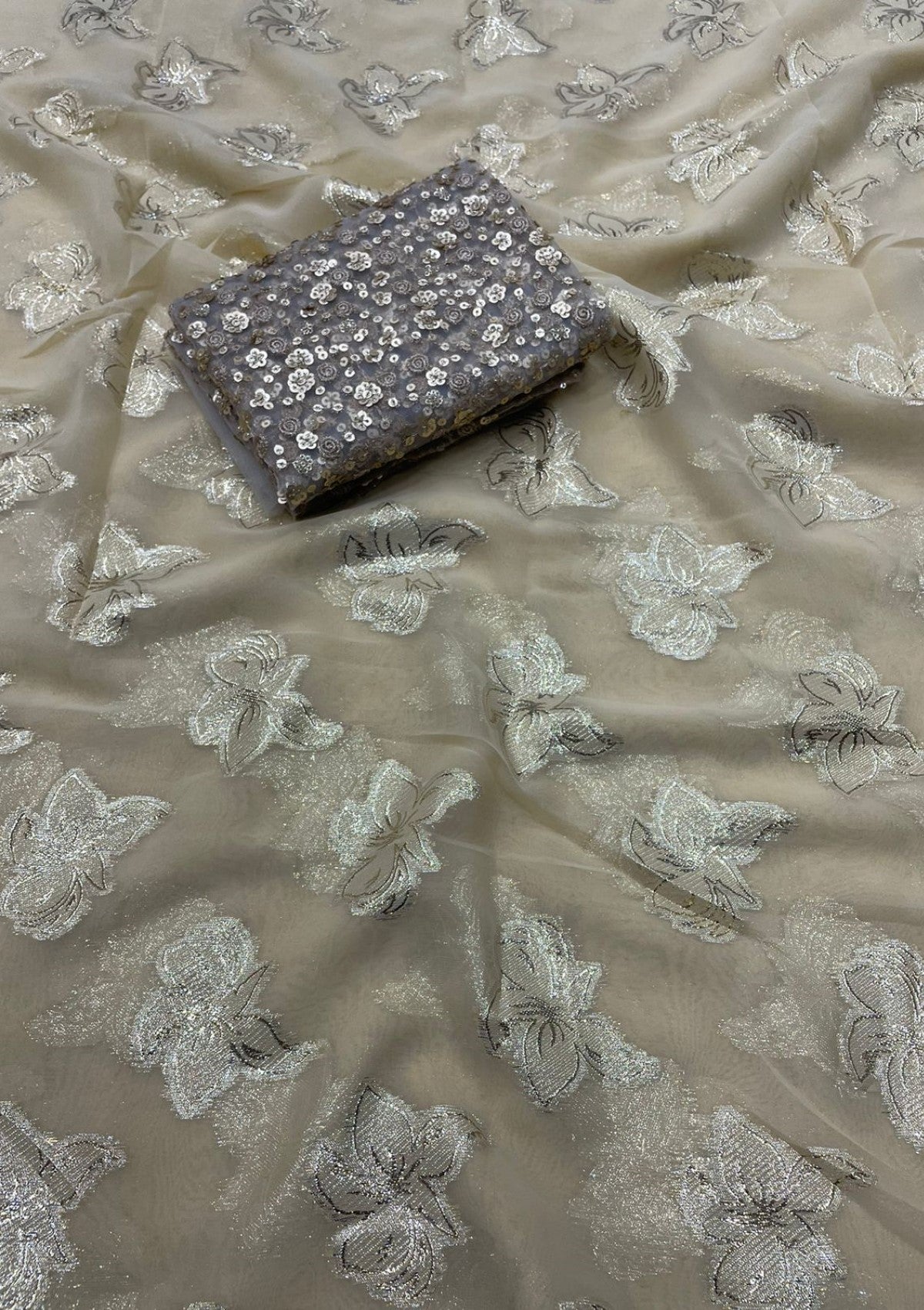 Georgette with Leaf Shinny Zari Weaving Saree