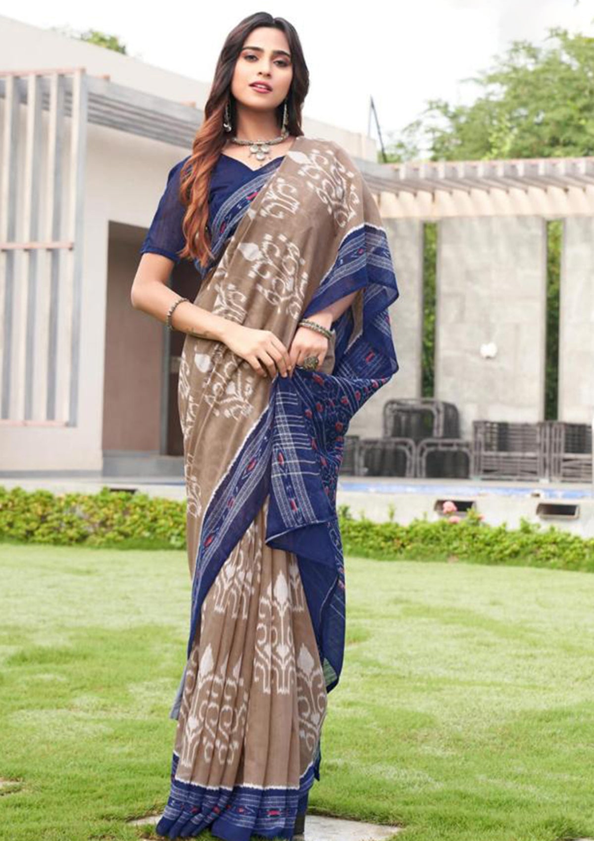 Grey Ikkat Print Soft Mulmul saree