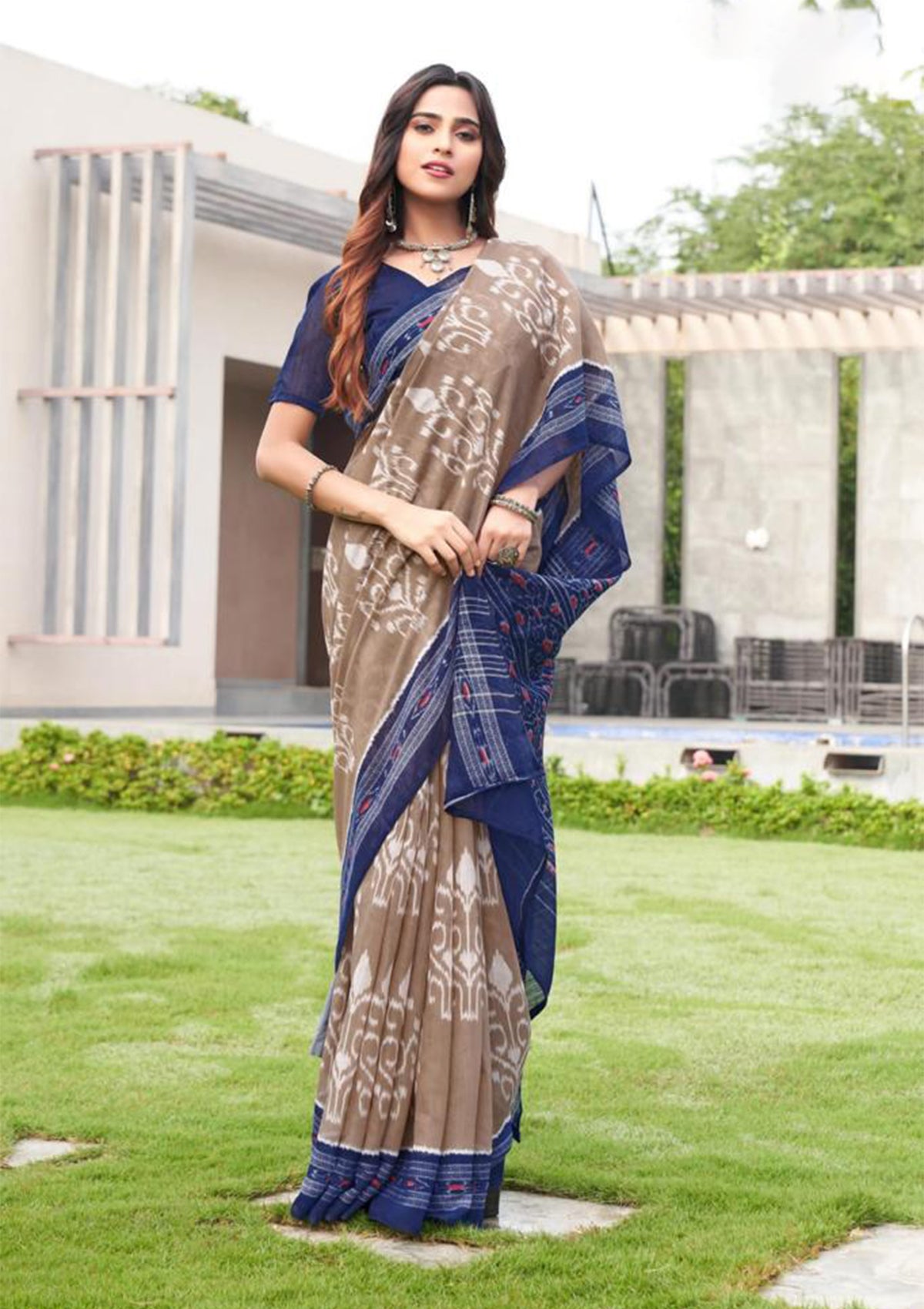 Grey Ikkat Print Soft Mulmul saree