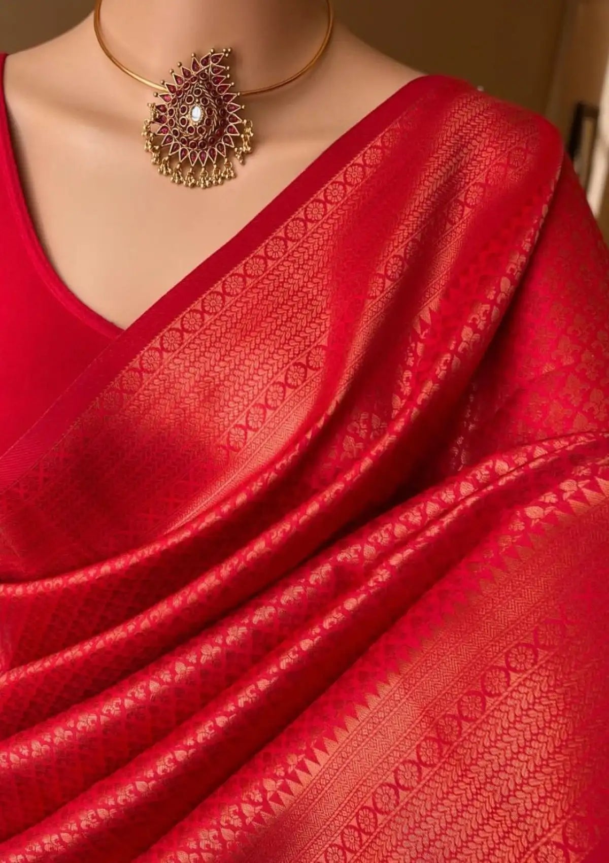Kubera Pattu Silk Saree with Rich Pallu