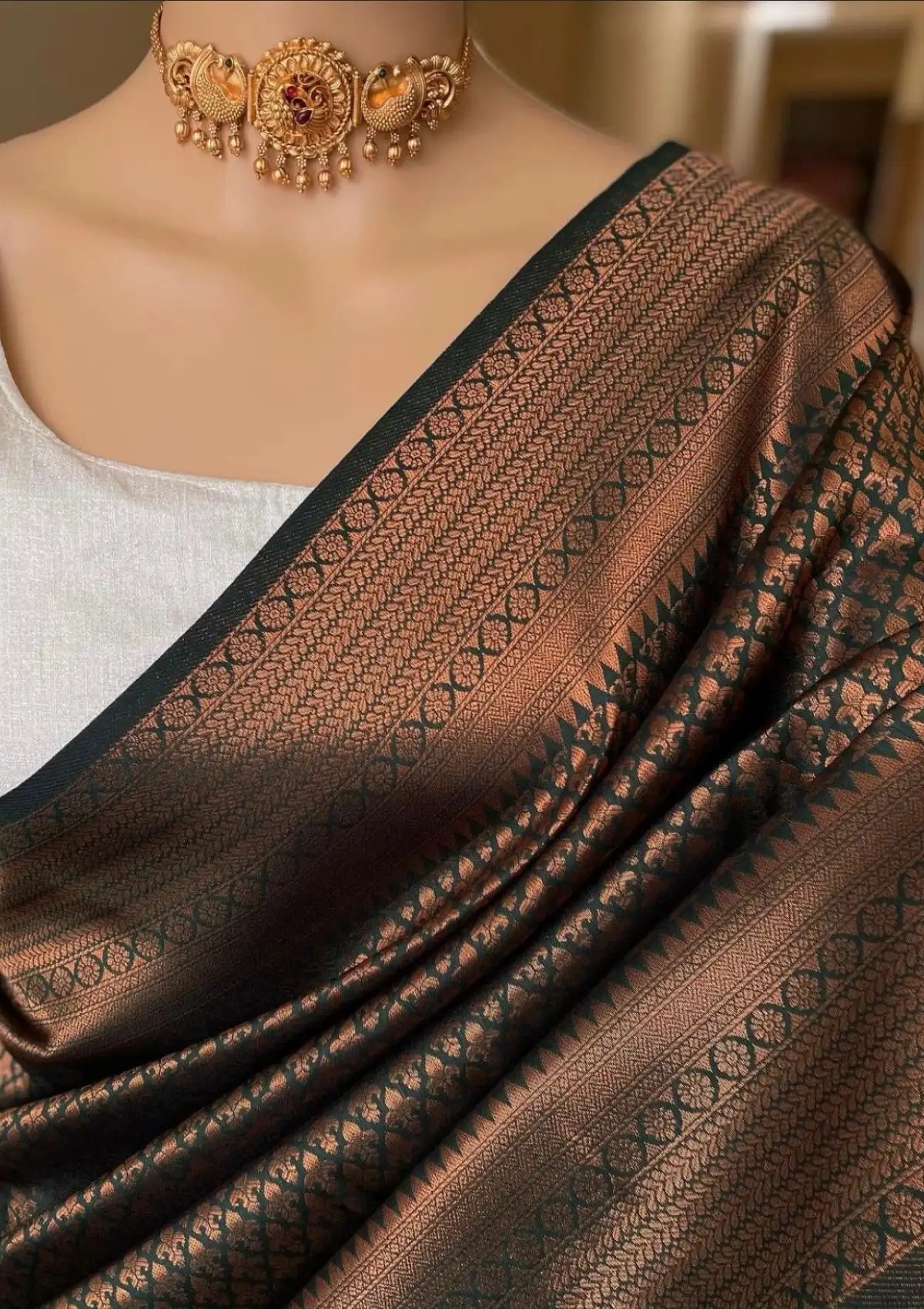Kubera Pattu Silk Saree with Rich Pallu
