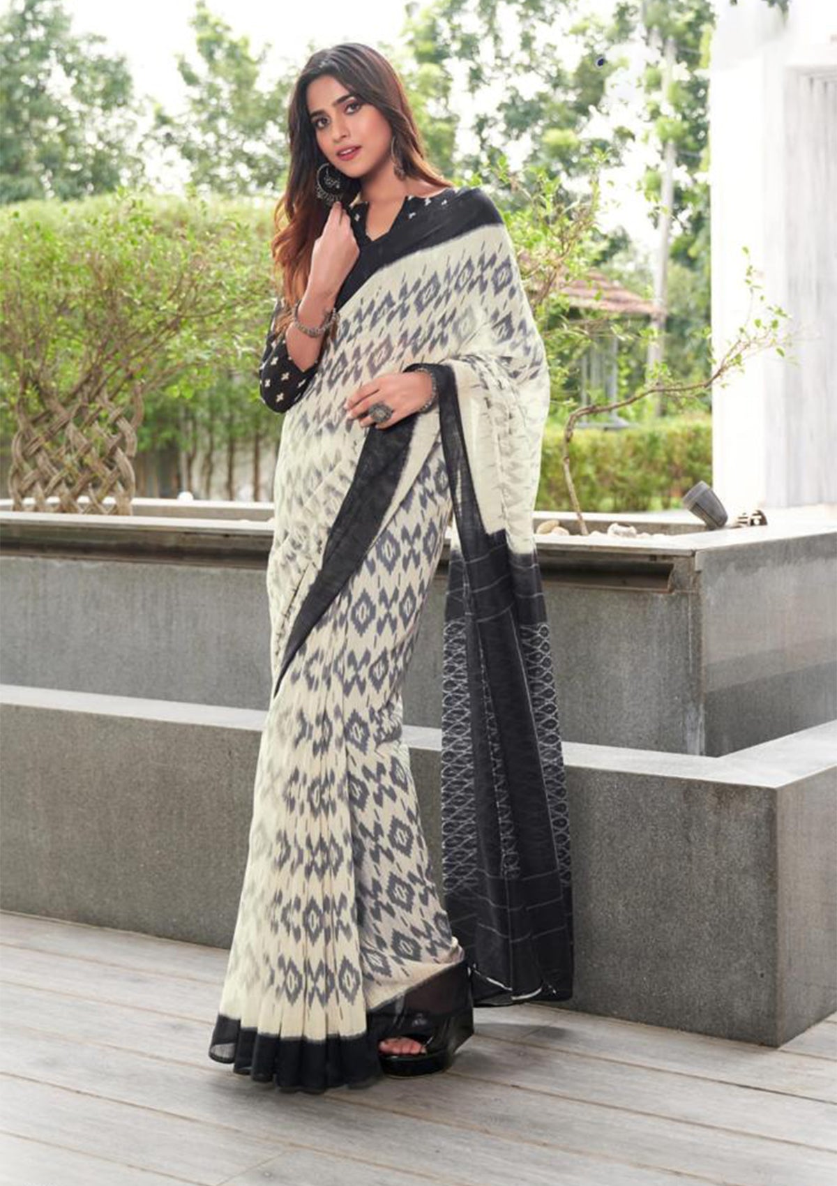 White Ikkat Print Soft Mulmul saree